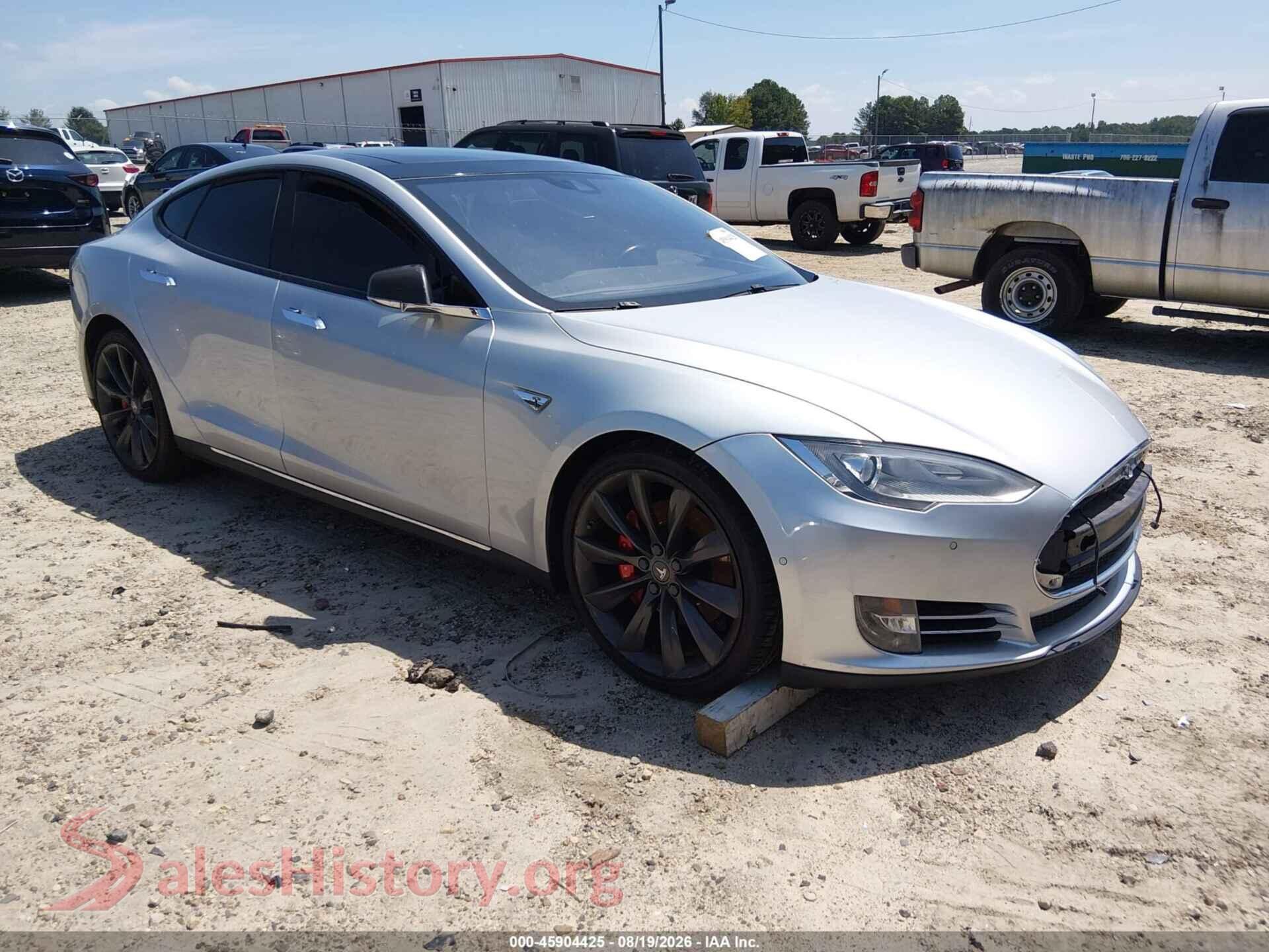 2015 TESLA MODEL S — VIN 5YJSA1H24FFP74957