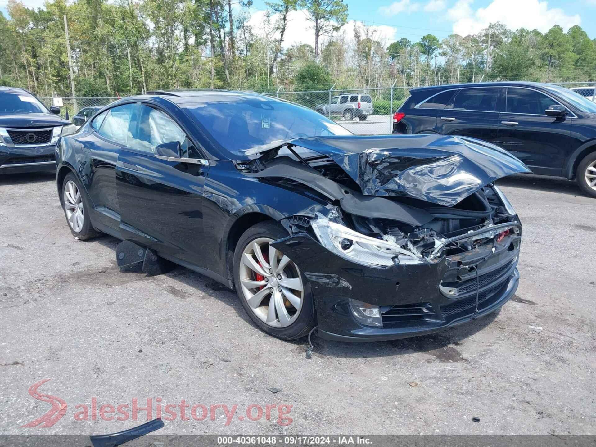 2015 TESLA MODEL S — VIN 5YJSA1H48FF083013