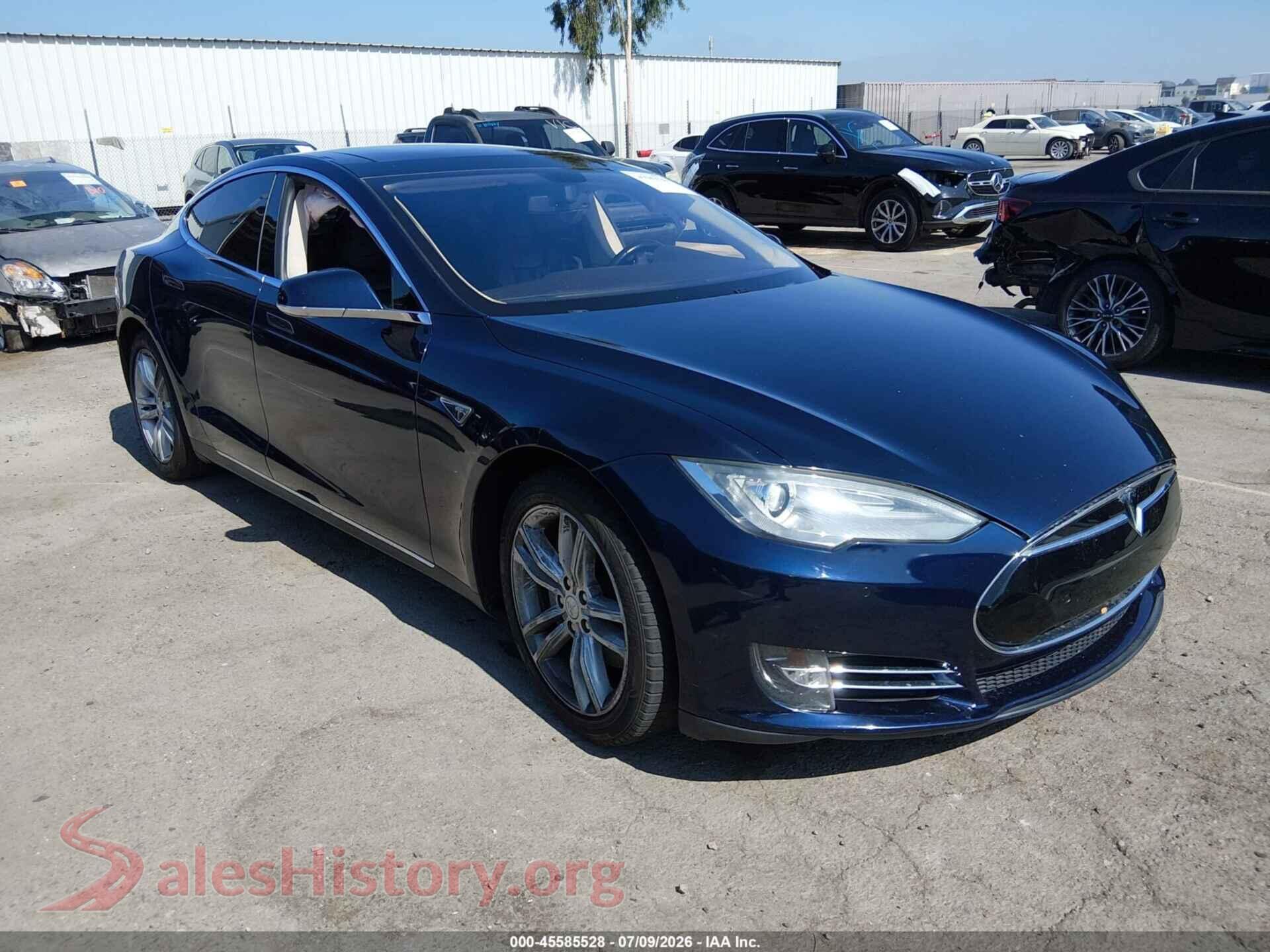 2014 TESLA MODEL S — VIN 5YJSA1S19EFP36011