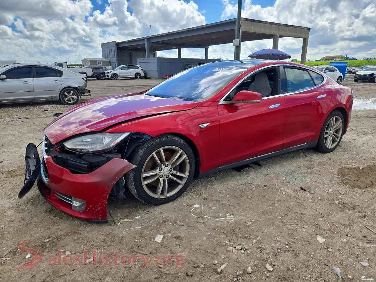 2015 TESLA MODEL S — VIN 5YJSA1V23FF097565