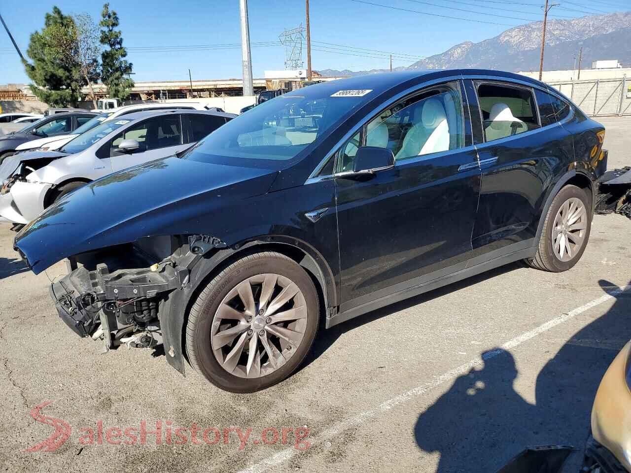 2020 TESLA MODEL X — VIN 5YJXCAE27LF261525