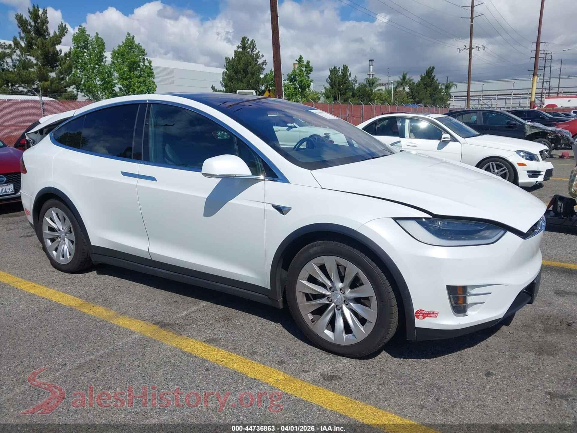 2017 TESLA MODEL X — VIN 5YJXCBE22HF065067
