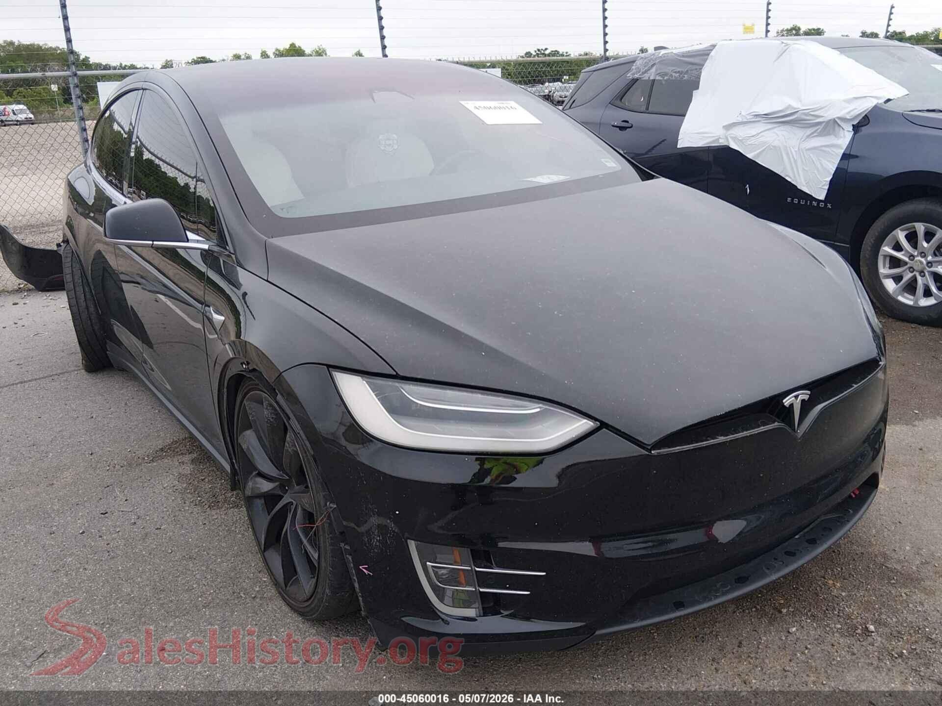2020 TESLA MODEL X — VIN 5YJXCBE25LF283030