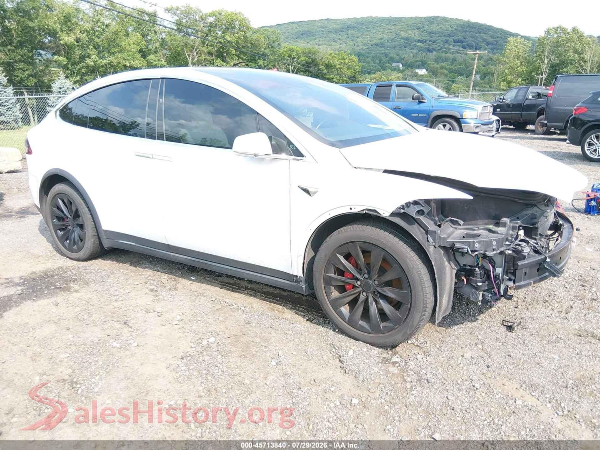 2017 TESLA MODEL X — VIN 5YJXCBE27HF066196