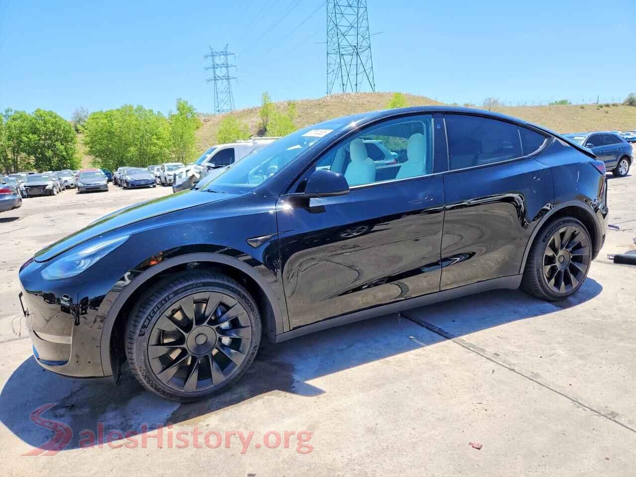 2021 TESLA MODEL Y — VIN 5YJYGAEE3MF152175