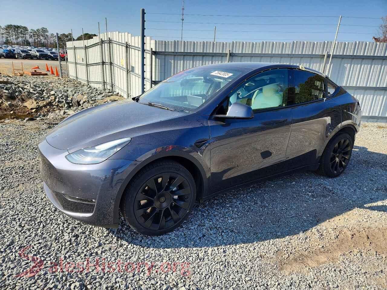 2021 TESLA MODEL Y — VIN 5YJYGDEE2MF231001