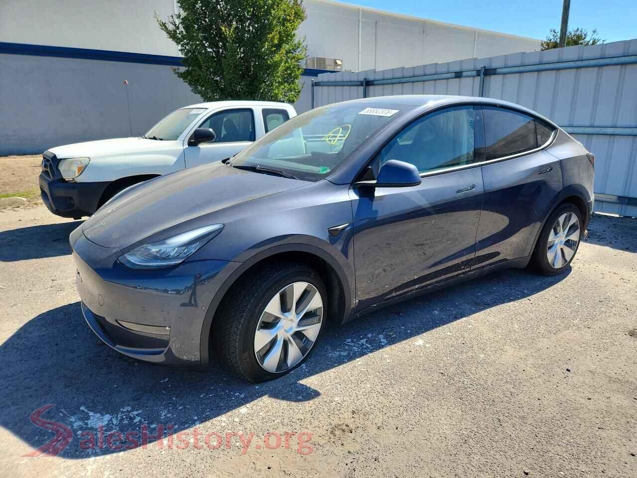 2020 TESLA MODEL Y — VIN 5YJYGDEE4LF025922