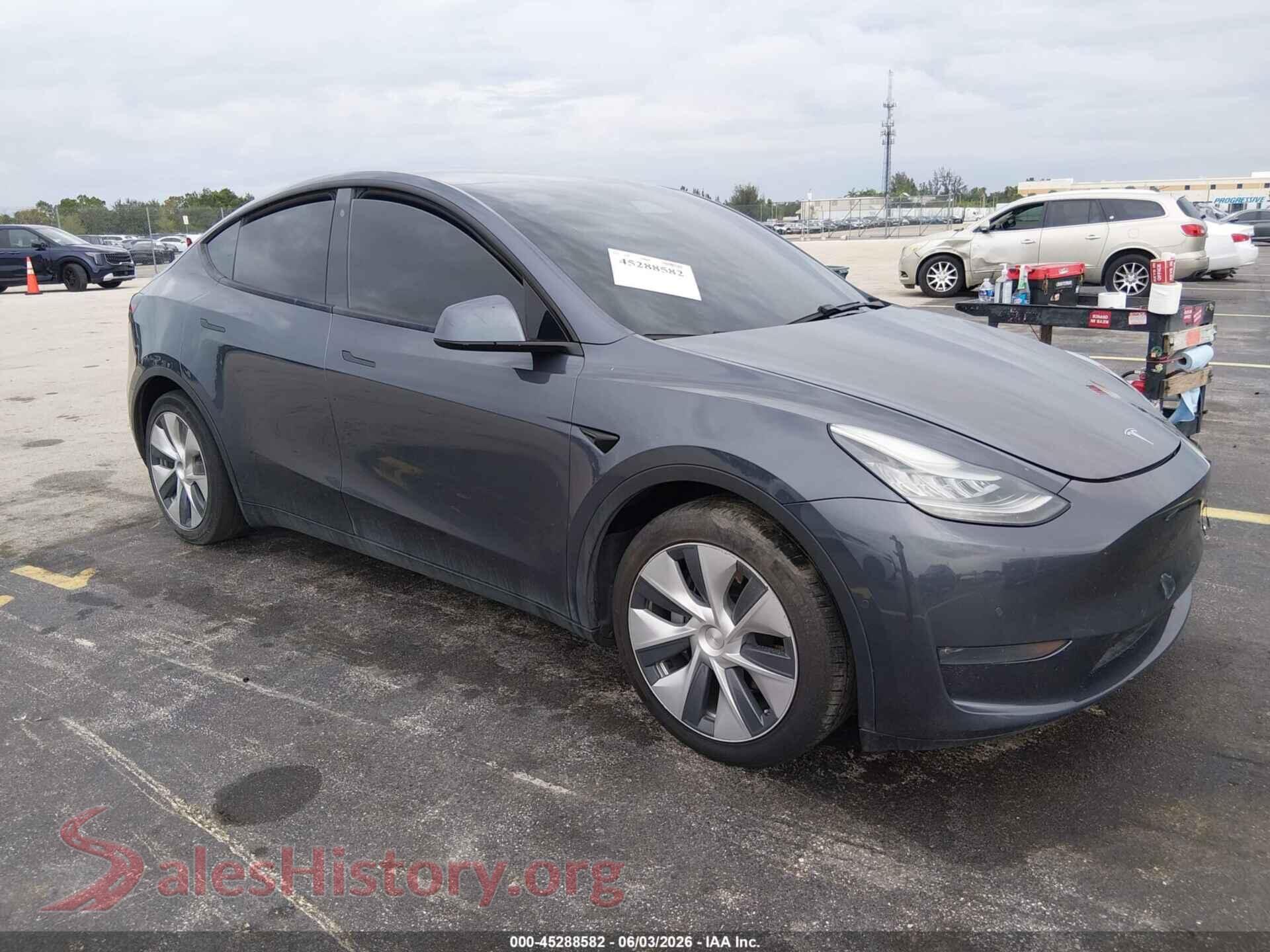 2020 TESLA MODEL Y — VIN 5YJYGDEE4LF047998