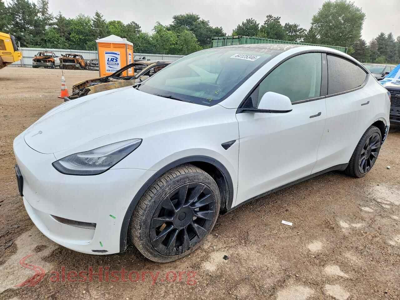 2021 TESLA MODEL Y — VIN 5YJYGDEE5MF209235
