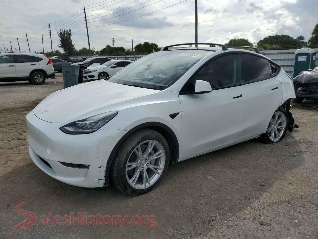 2021 TESLA MODEL Y — VIN 5YJYGDEE5MF258600
