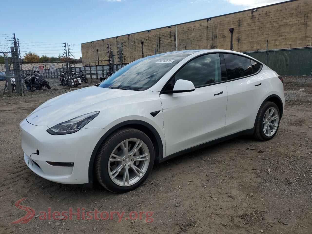 2021 TESLA MODEL Y — VIN 5YJYGDEE7MF106303
