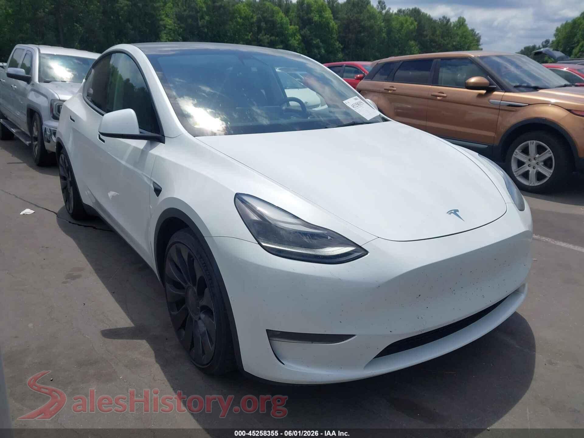 2021 TESLA MODEL Y — VIN 5YJYGDEF2MF137600