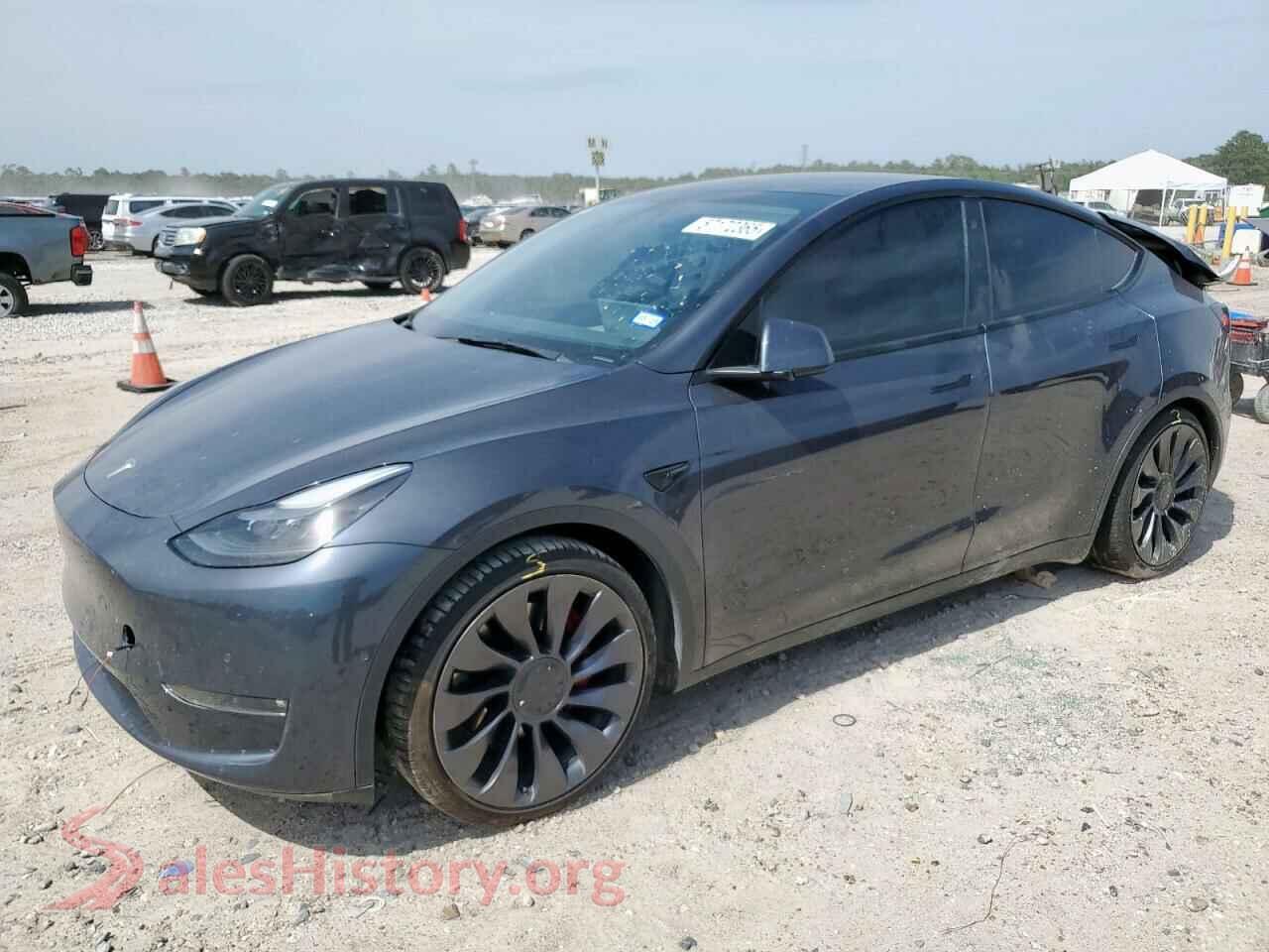2021 TESLA MODEL Y — VIN 5YJYGDEF3MF215835