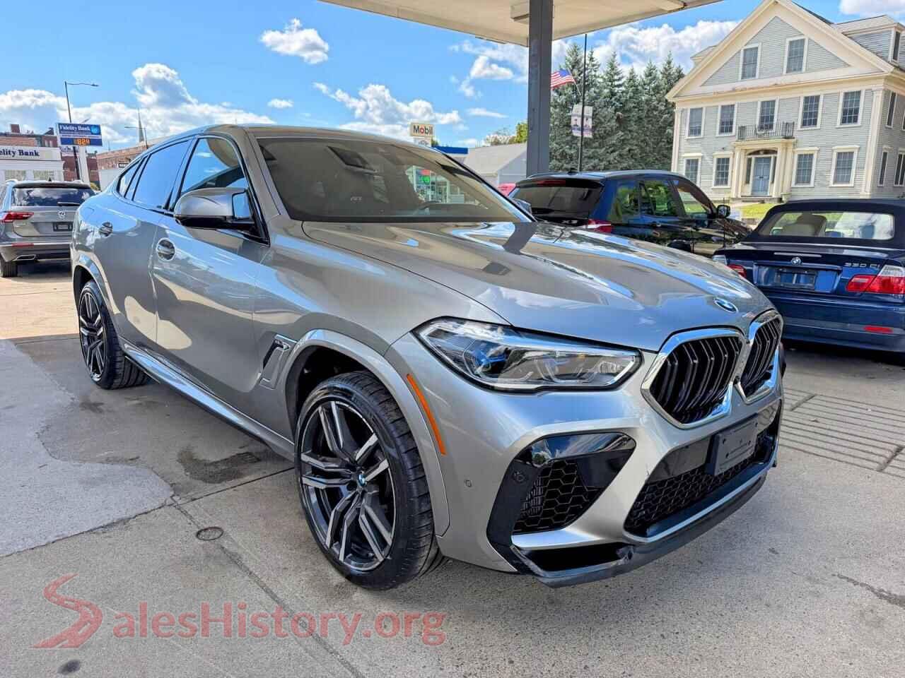 2021 BMW X6 — VIN 5YMCY0C06M9F61901
