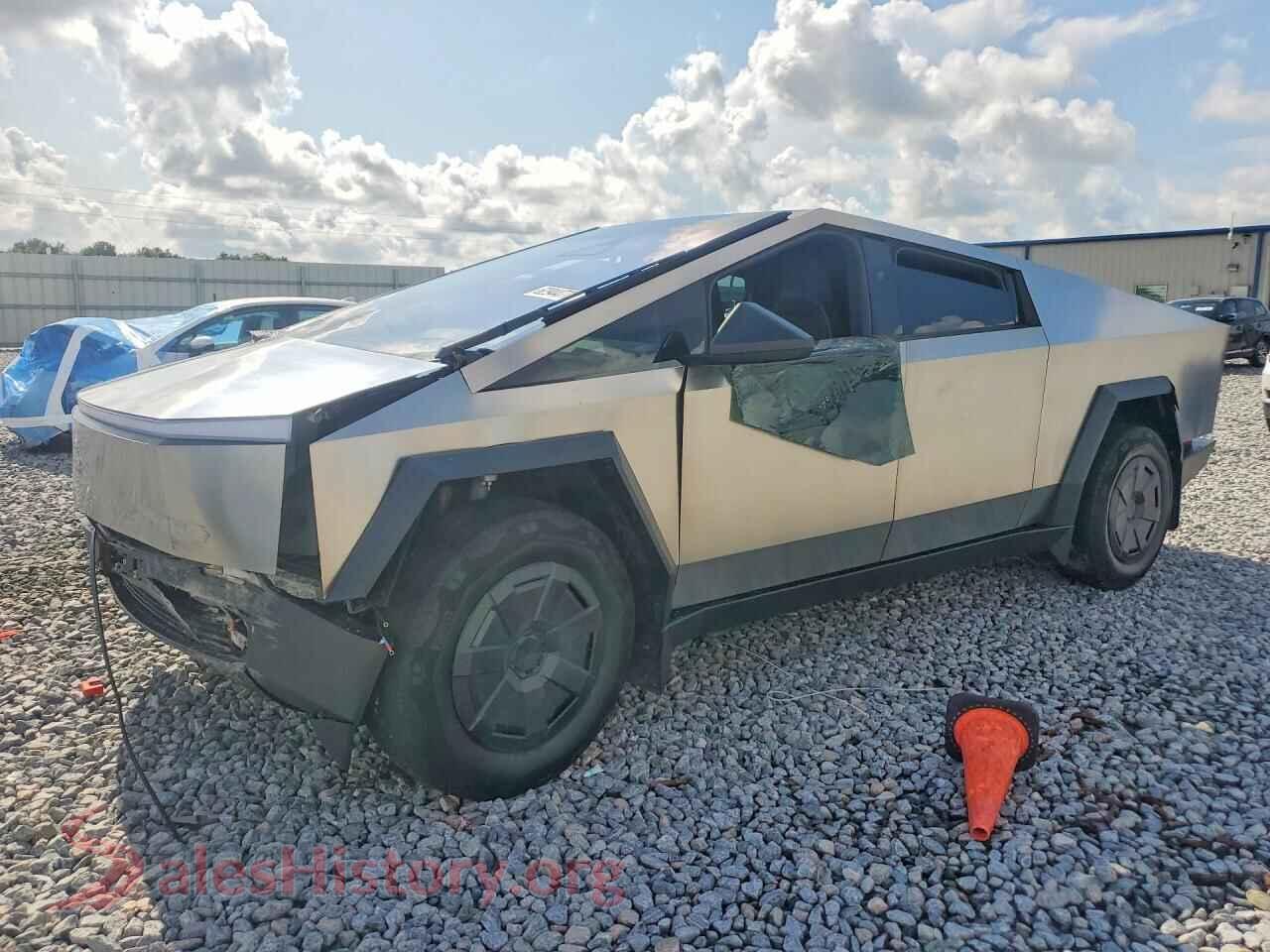 2025 TESLA CYBERTRUCK — VIN 7G2CEHED1SA066807