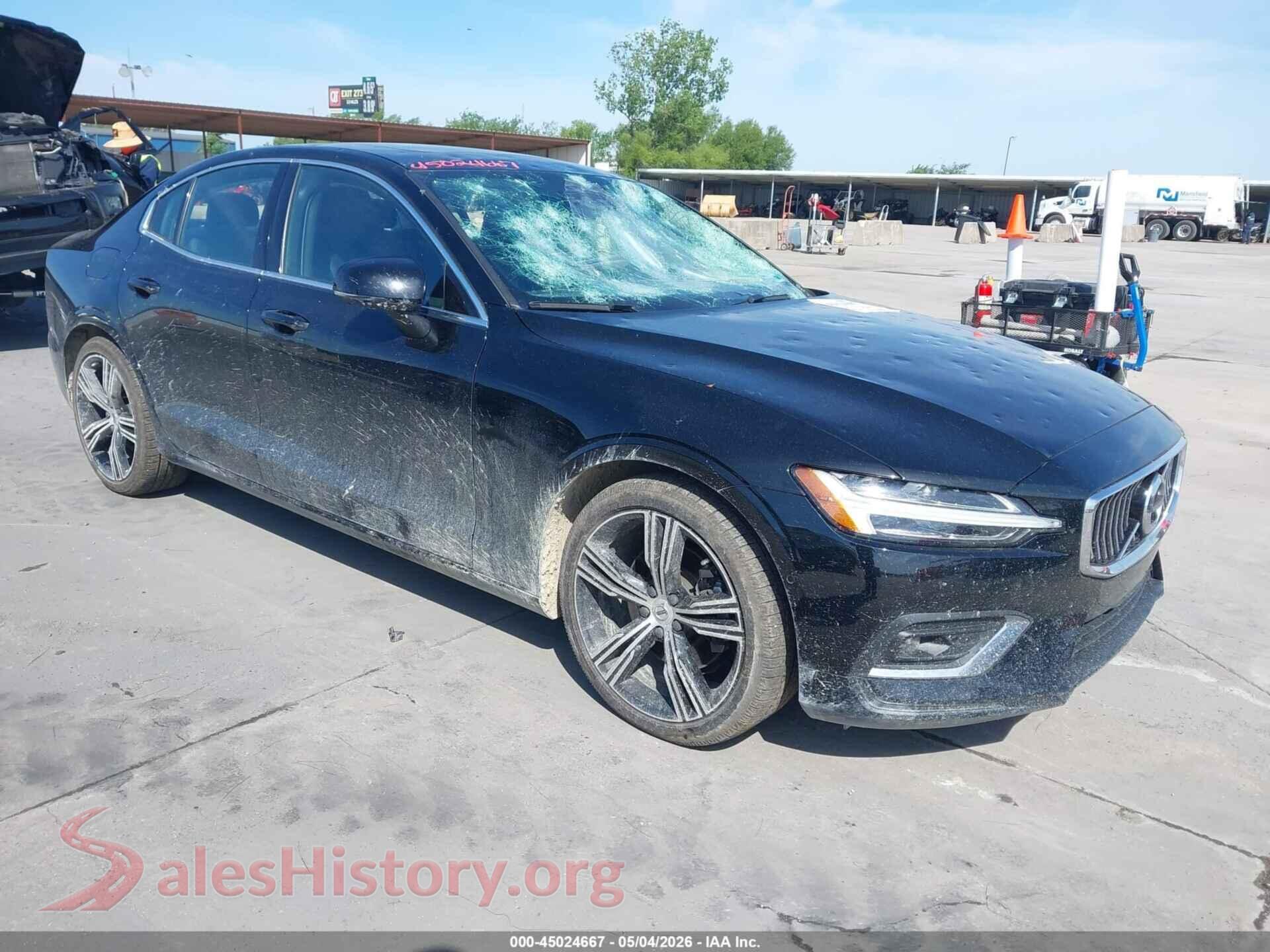 2022 VOLVO S60 — VIN 7JRL12TLXNG177537