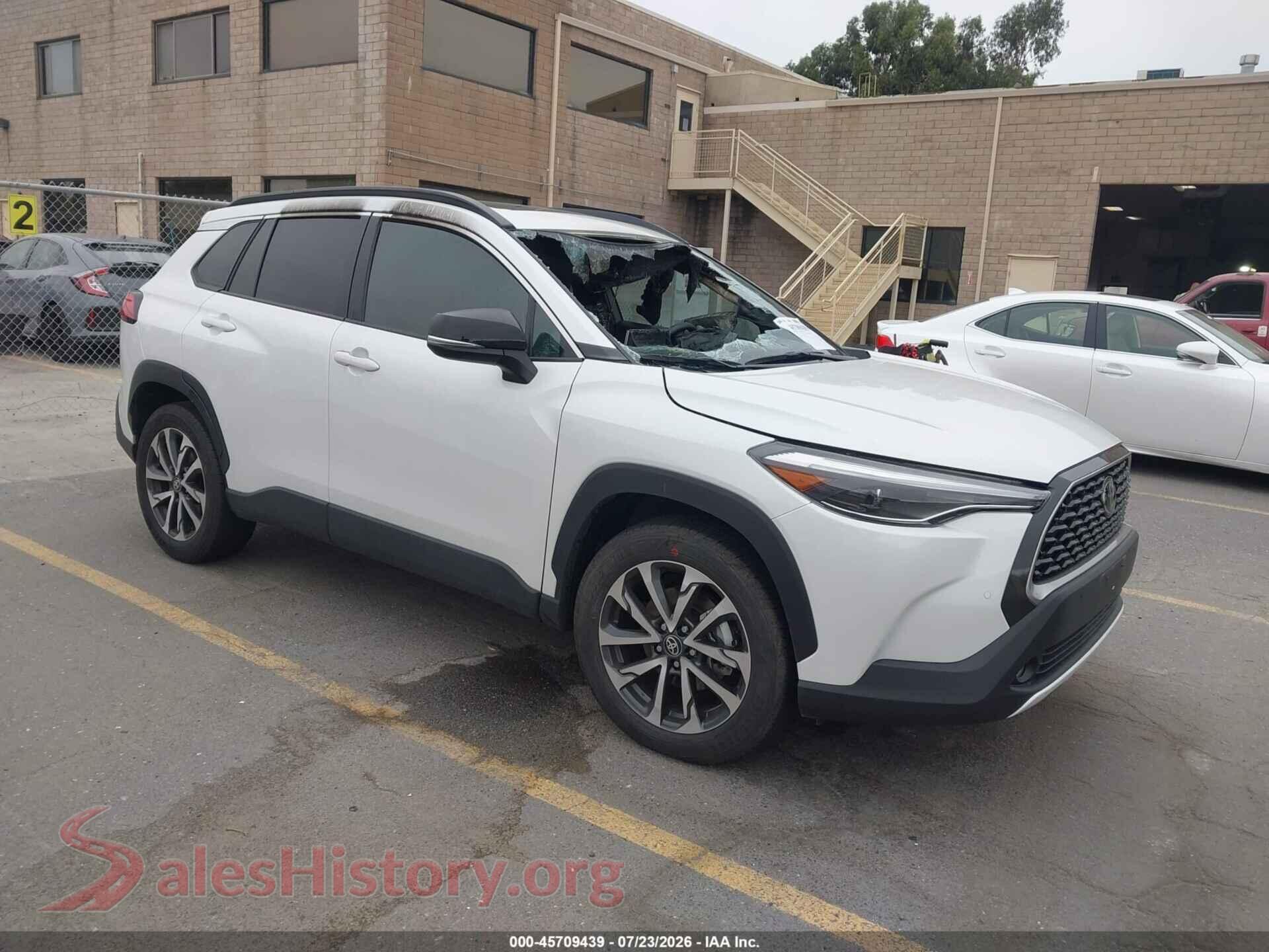 2025 TOYOTA COROLLA CROSS — VIN 7MUDAAAG5SV145315