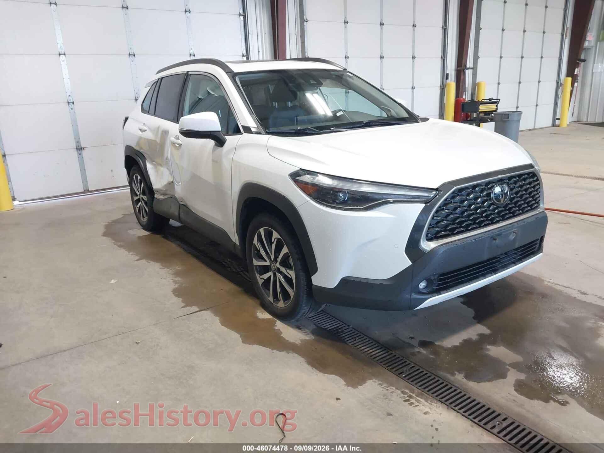 2022 TOYOTA COROLLA CROSS — VIN 7MUDAABG0NV016613