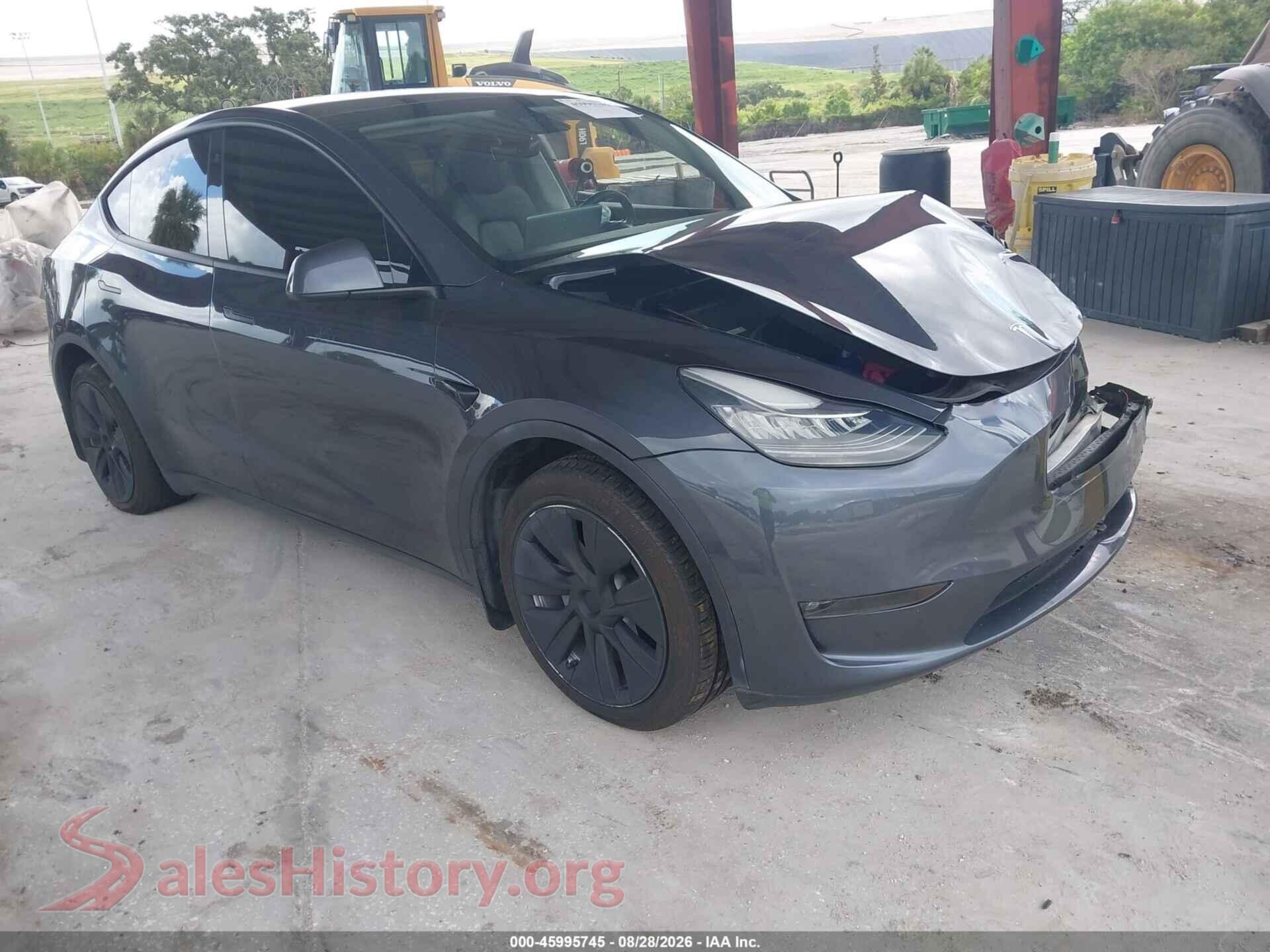 2023 TESLA MODEL Y — VIN 7SAYGAEE0PF597027