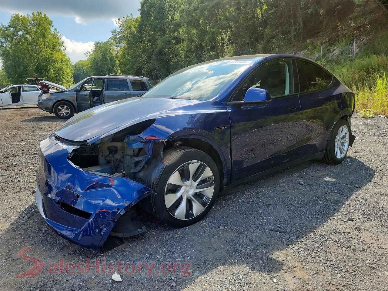 2022 TESLA MODEL Y — VIN 7SAYGAEE1NF533270