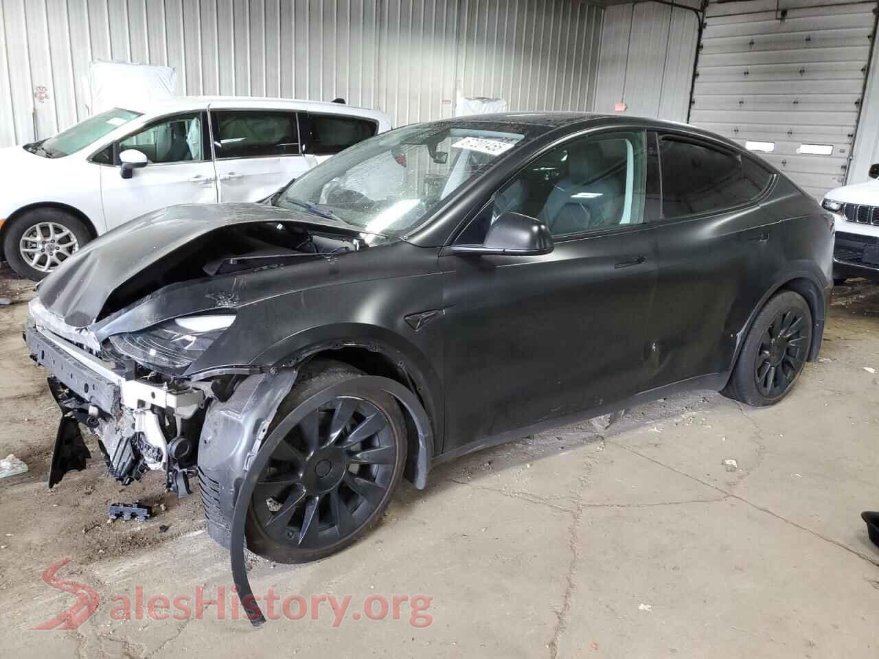 2023 TESLA MODEL Y — VIN 7SAYGAEE1PF695175