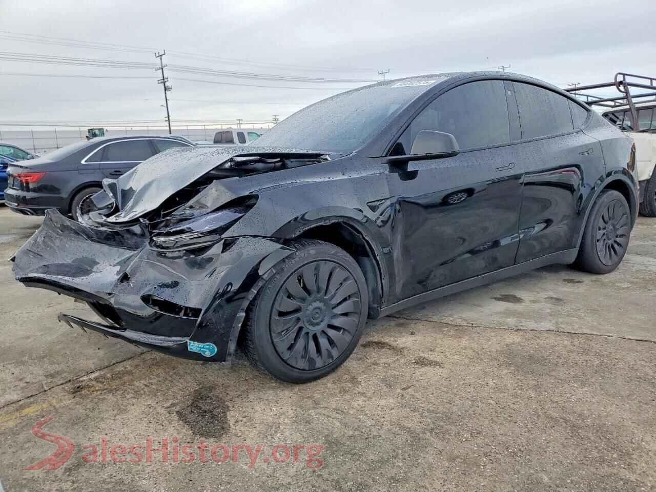 2023 TESLA MODEL Y — VIN 7SAYGAEE8PF750866
