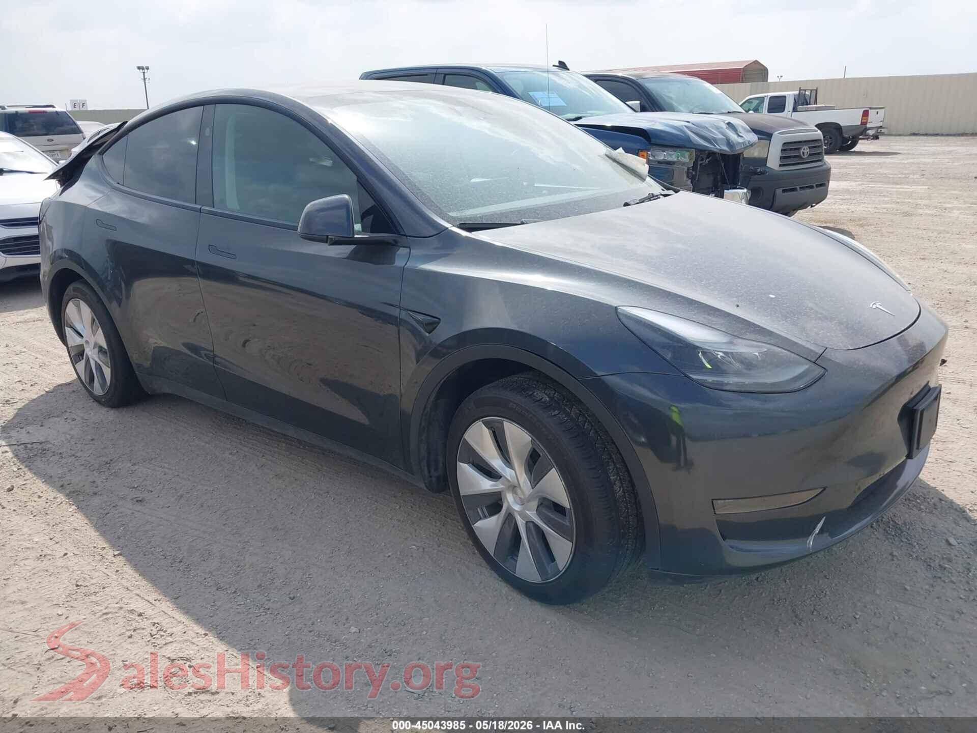2024 TESLA MODEL Y — VIN 7SAYGDED9RF092793