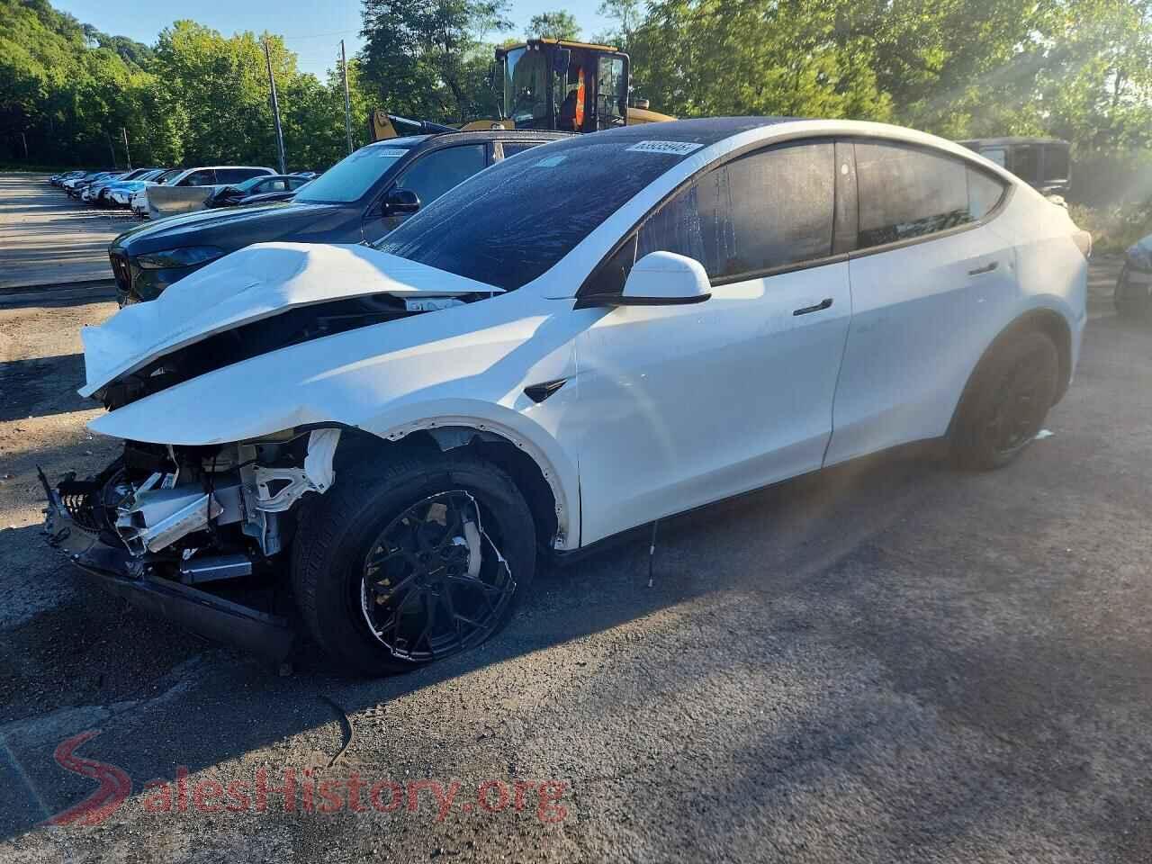 2026 TESLA MODEL Y — VIN 7SAYGDEDXTF460888
