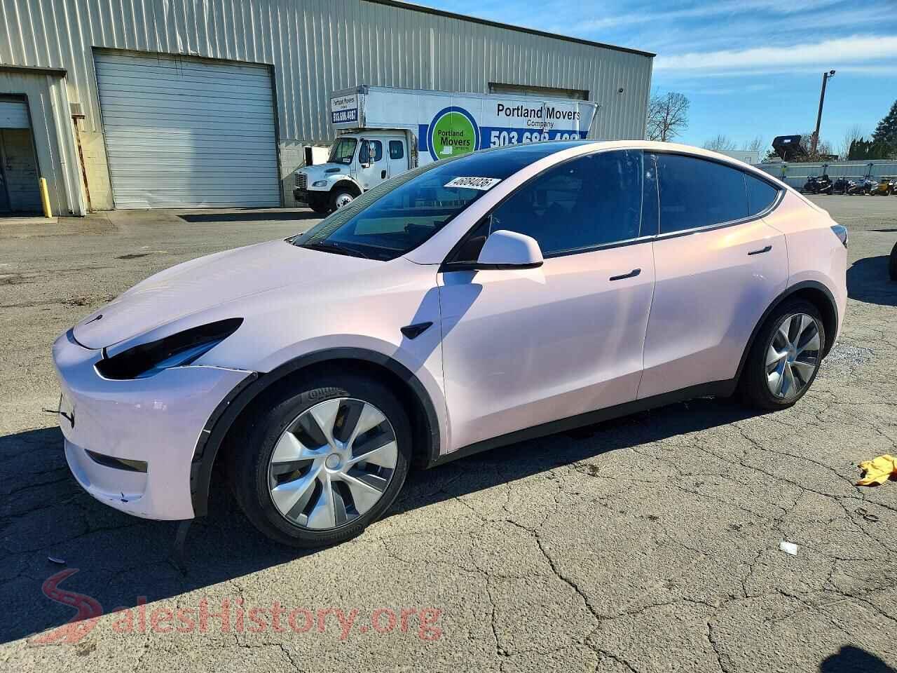 2023 TESLA MODEL Y — VIN 7SAYGDEE0PF971153