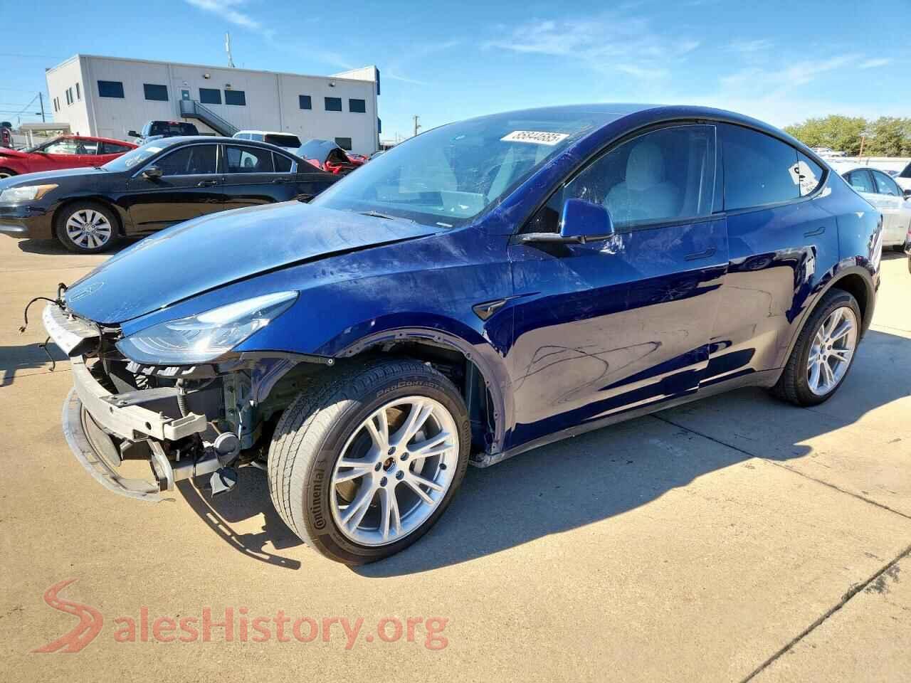 2023 TESLA MODEL Y — VIN 7SAYGDEE1PA080284