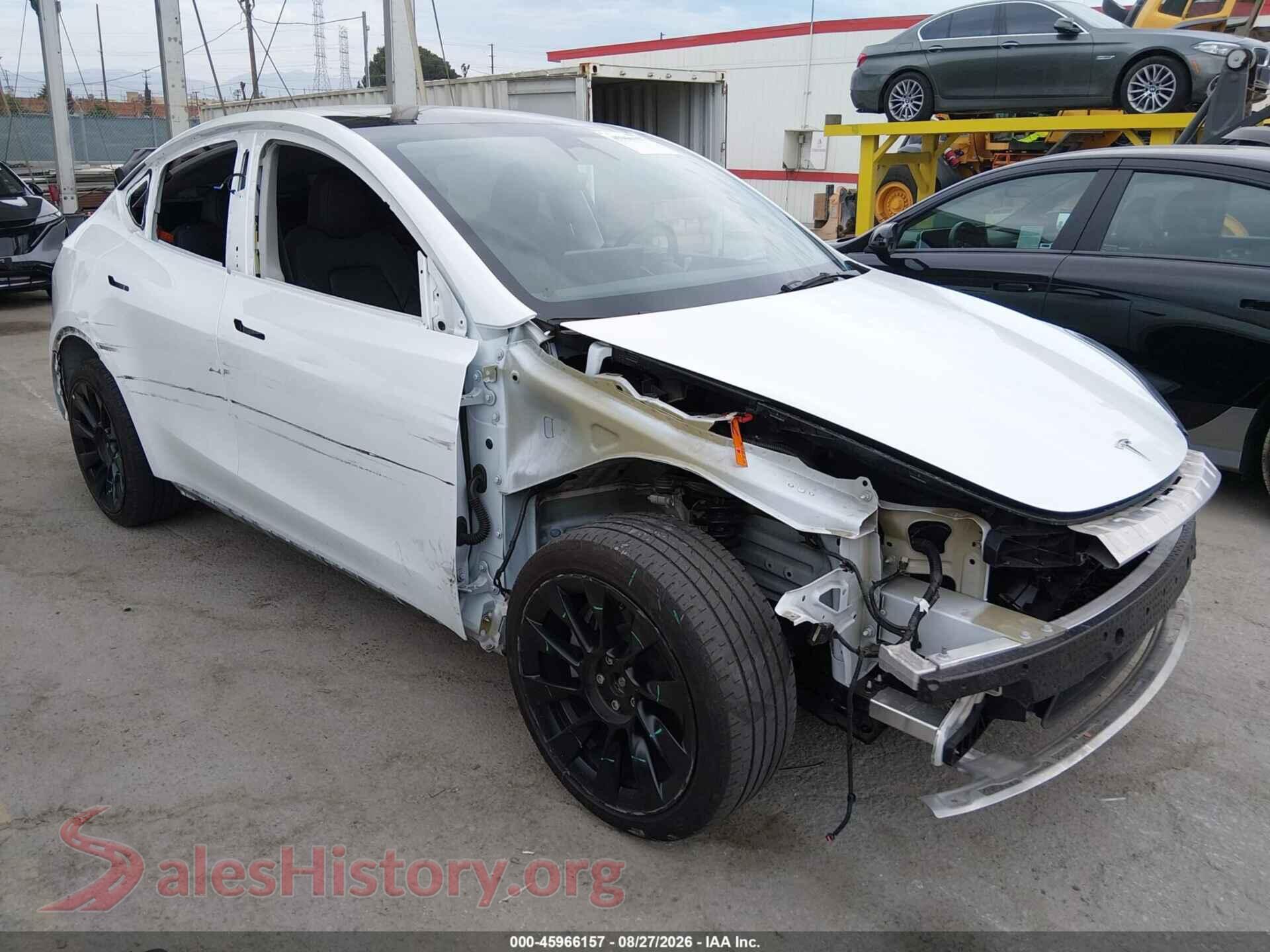 2023 TESLA MODEL Y — VIN 7SAYGDEE1PF708234