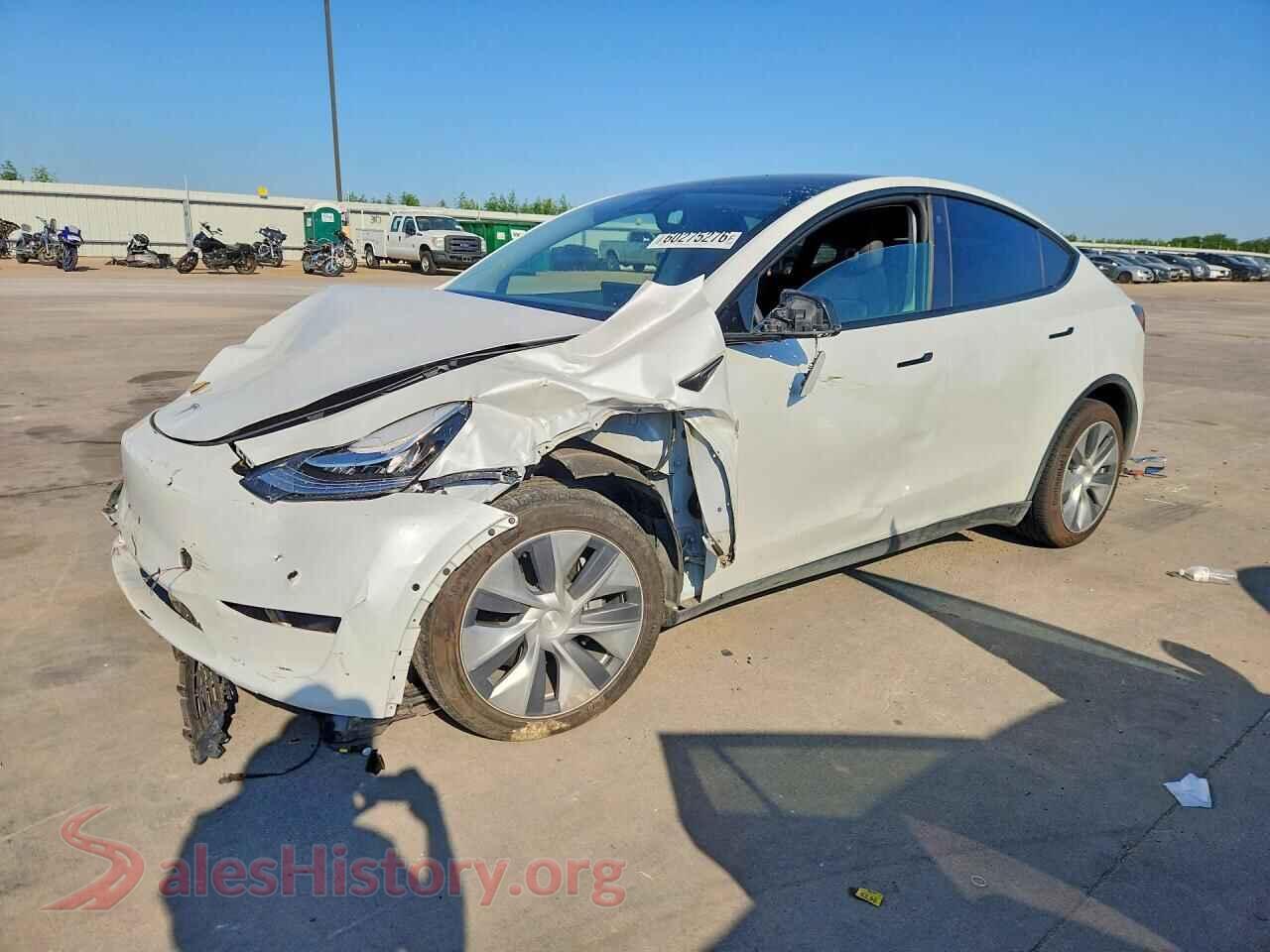 2022 TESLA MODEL Y — VIN 7SAYGDEE2NF371652