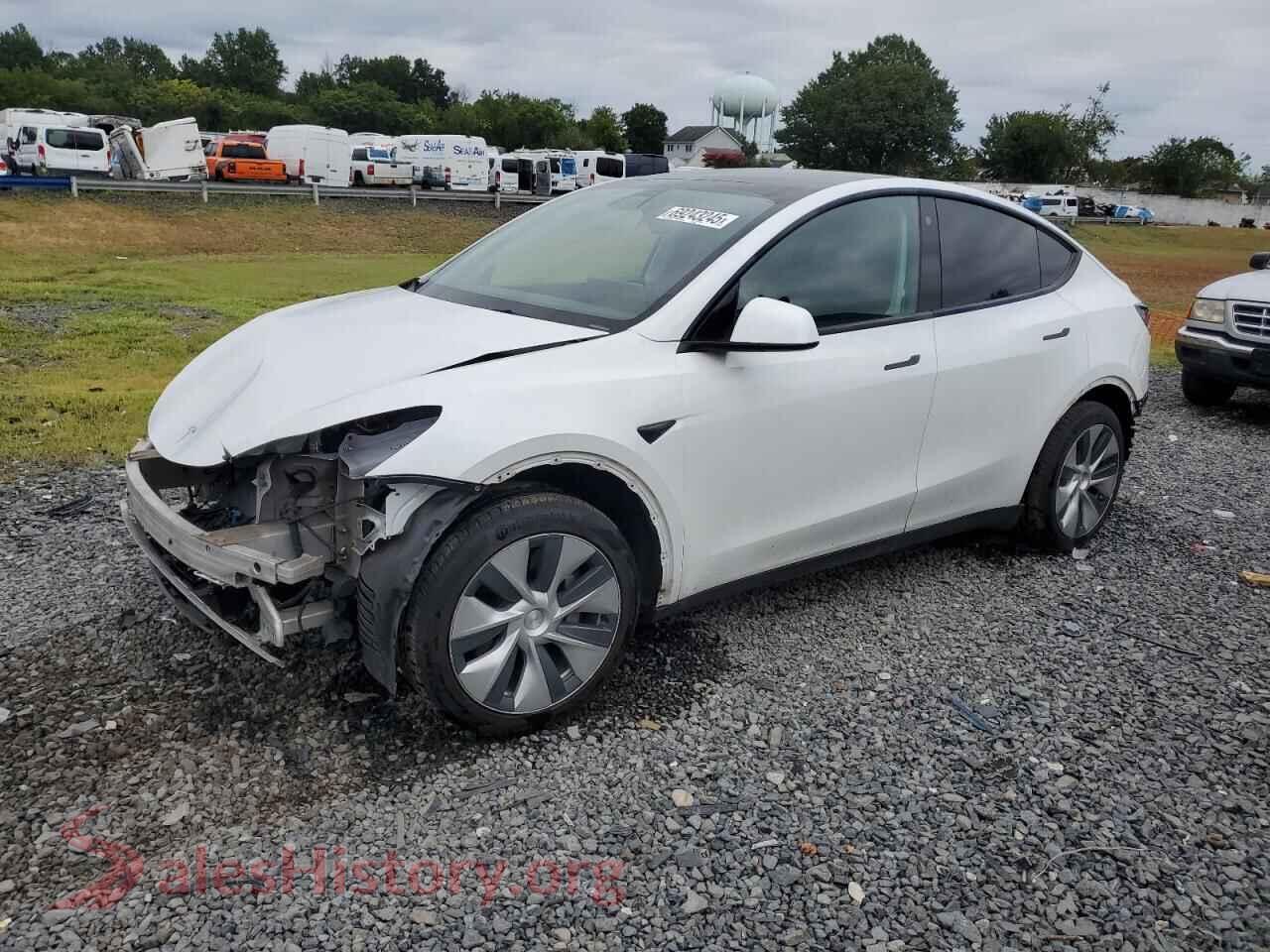 2022 TESLA MODEL Y — VIN 7SAYGDEE2NF423359