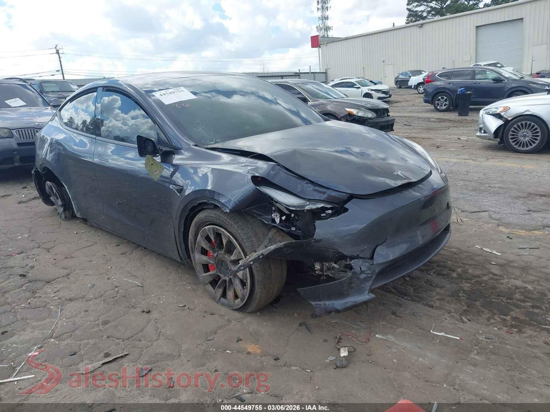 2023 TESLA MODEL Y — VIN 7SAYGDEE3PA154630