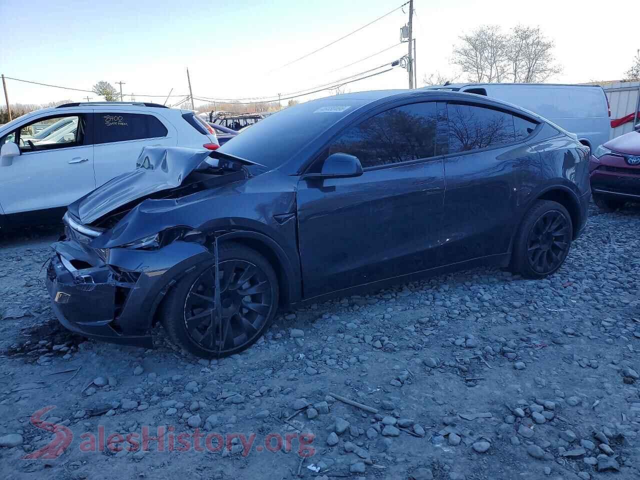 2026 TESLA MODEL Y — VIN 7SAYGDEE3TF577026