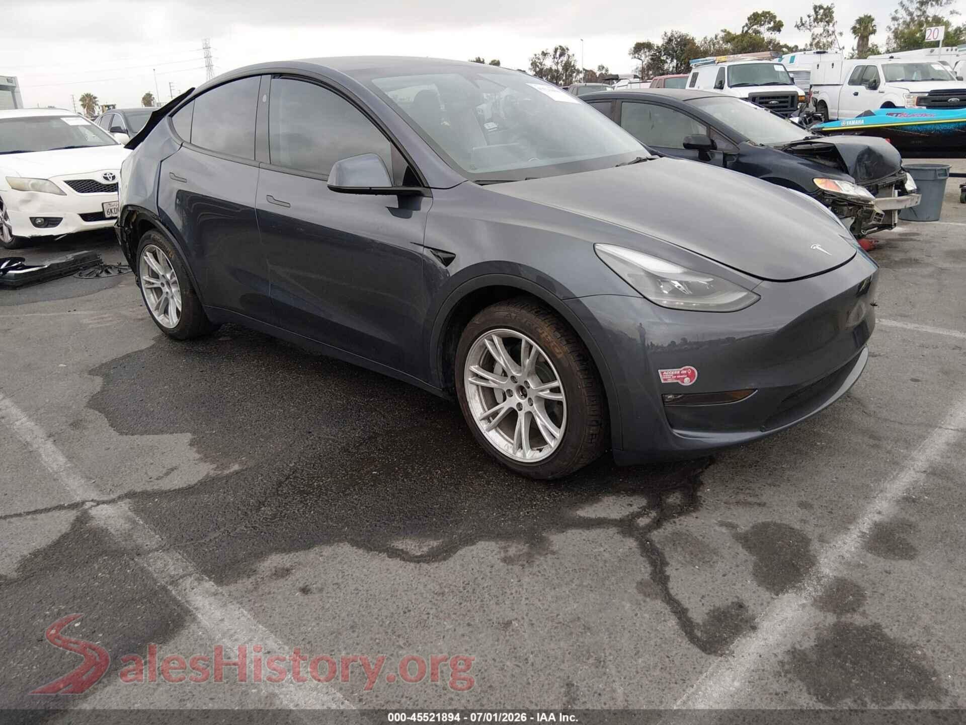 2023 TESLA MODEL Y — VIN 7SAYGDEE4PF898403