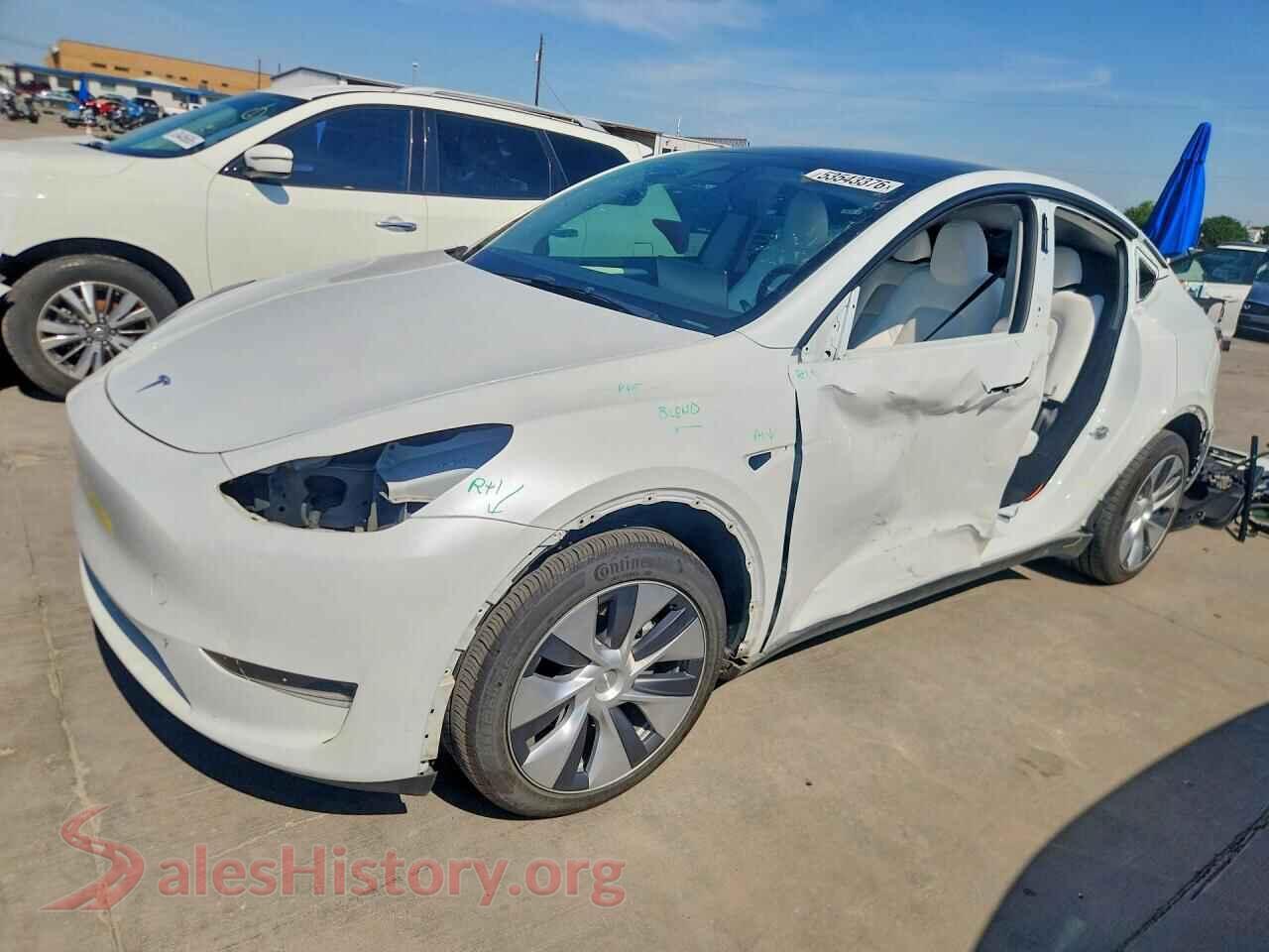 2023 TESLA MODEL Y — VIN 7SAYGDEE8PA095431