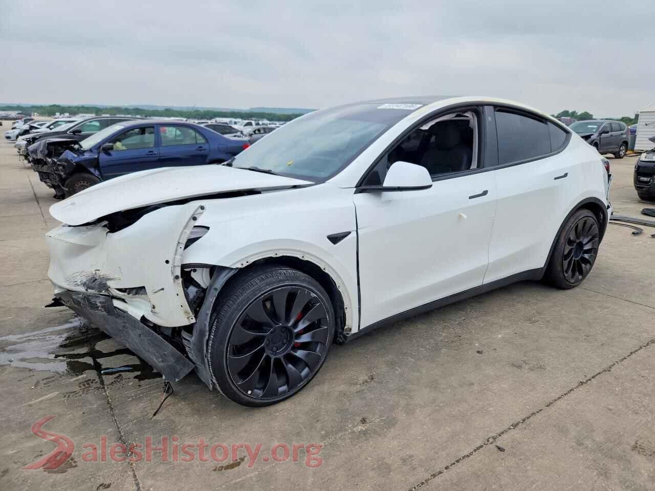 2022 TESLA MODEL Y — VIN 7SAYGDEF0NF452268