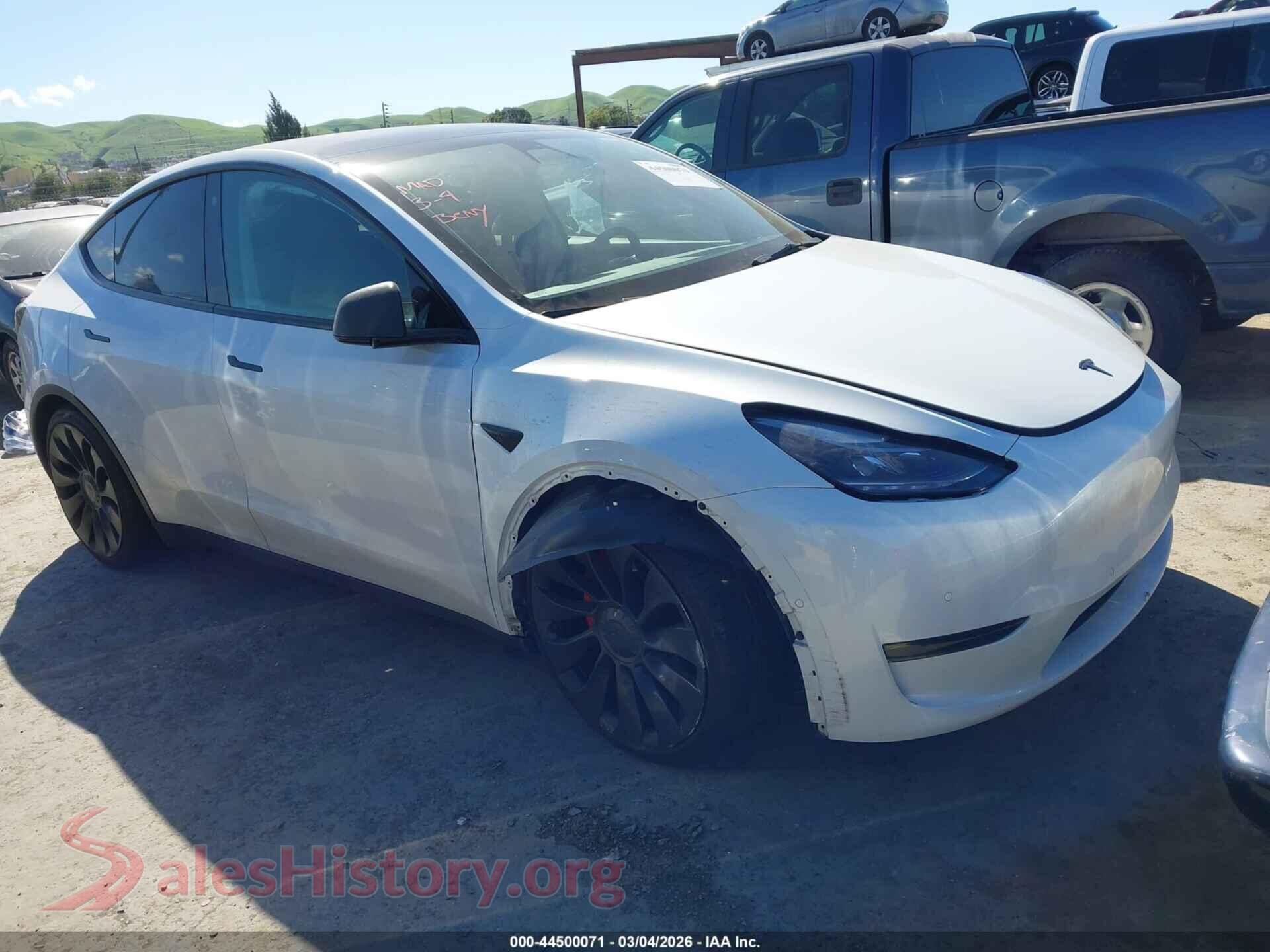 2022 TESLA MODEL Y — VIN 7SAYGDEF1NF406710