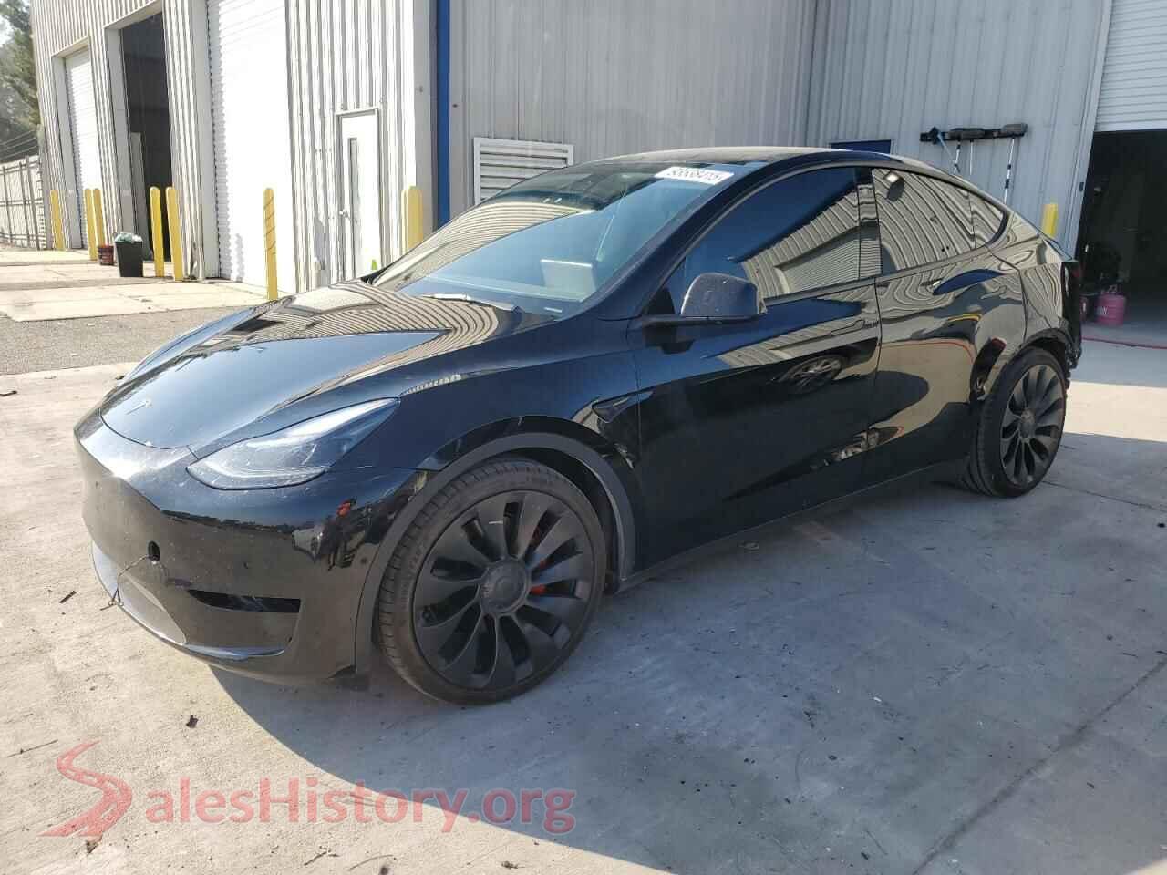 2022 TESLA MODEL Y — VIN 7SAYGDEF2NF453521