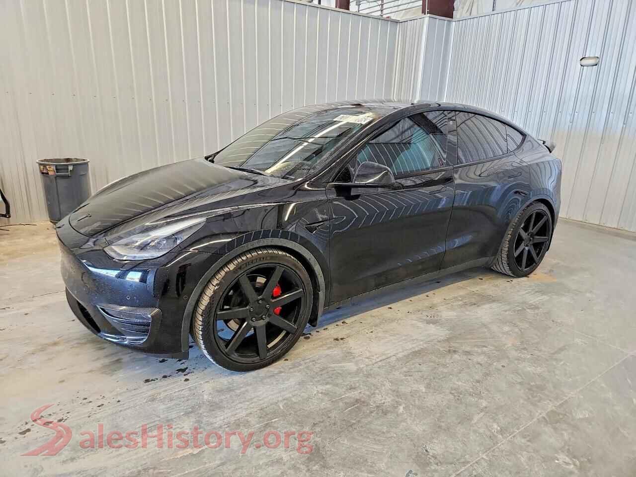 2022 TESLA MODEL Y — VIN 7SAYGDEF3NF509899
