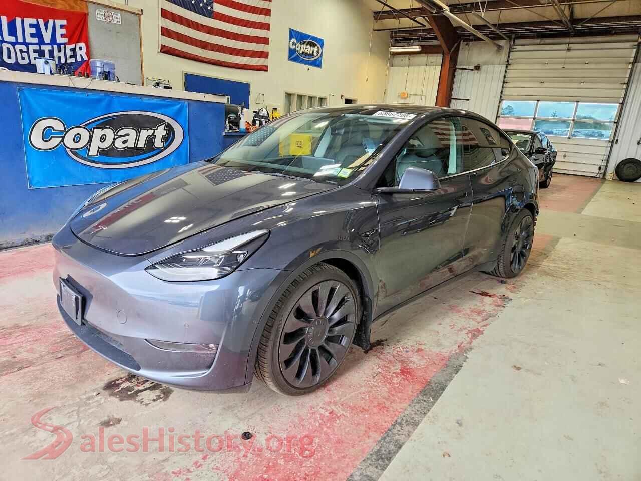 2022 TESLA MODEL Y — VIN 7SAYGDEF6NF377219