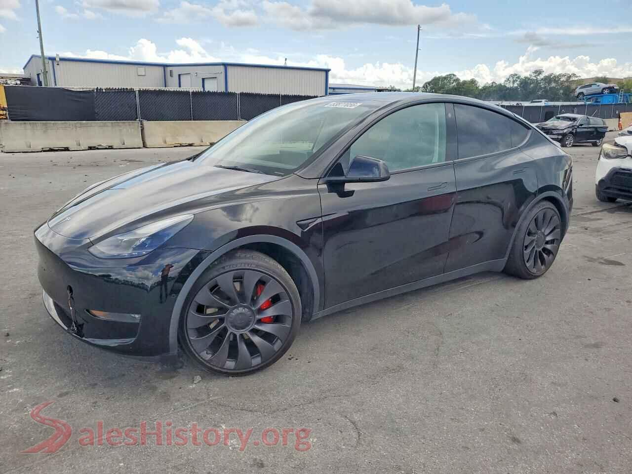 2022 TESLA MODEL Y — VIN 7SAYGDEF6NF510884