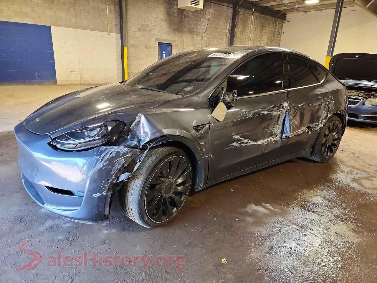 2022 TESLA MODEL Y — VIN 7SAYGDEF9NF397660