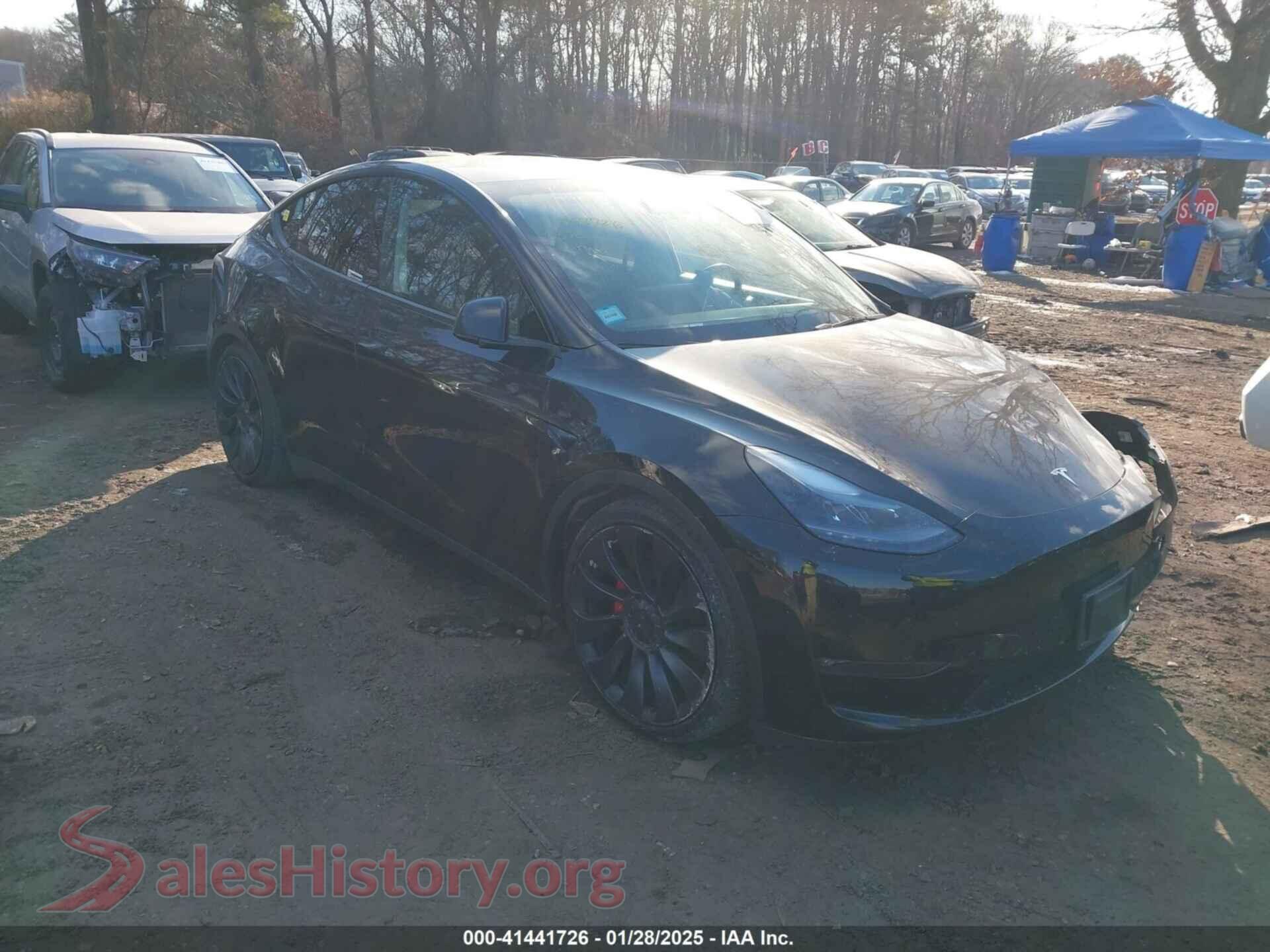 2023 TESLA MODEL Y — VIN 7SAYGDEF9PF921411