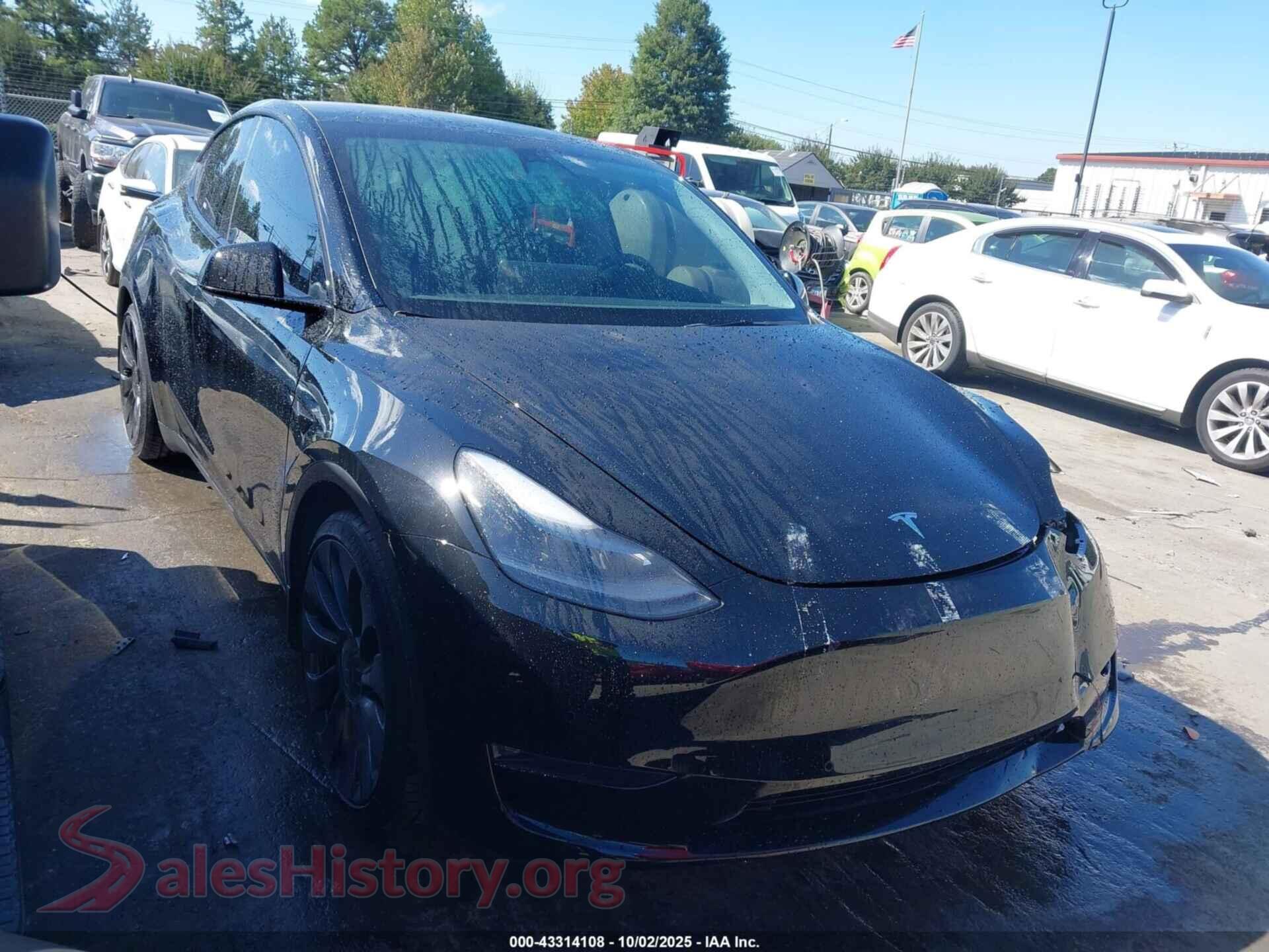 2022 TESLA MODEL Y — VIN 7SAYGDEFXNF326435