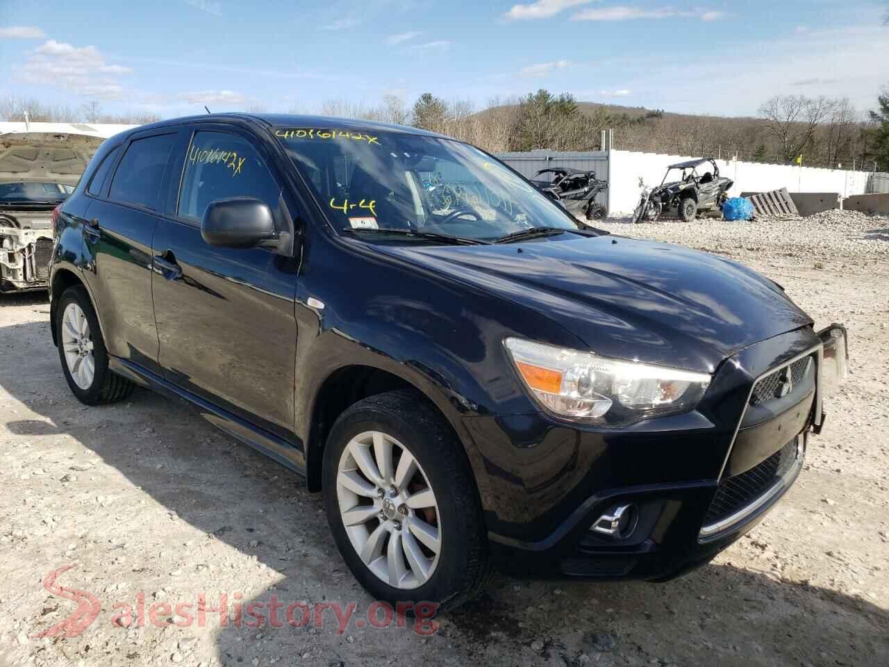 2011 MITSUBISHI OUTLANDER — VIN JA4AR4AUXBZ011082