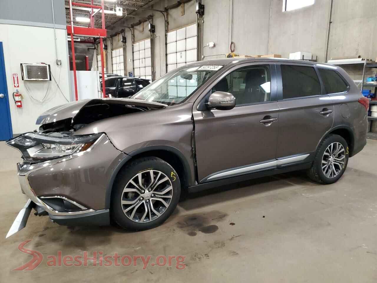 2018 MITSUBISHI OUTLANDER — VIN JA4AZ3A32JZ044125