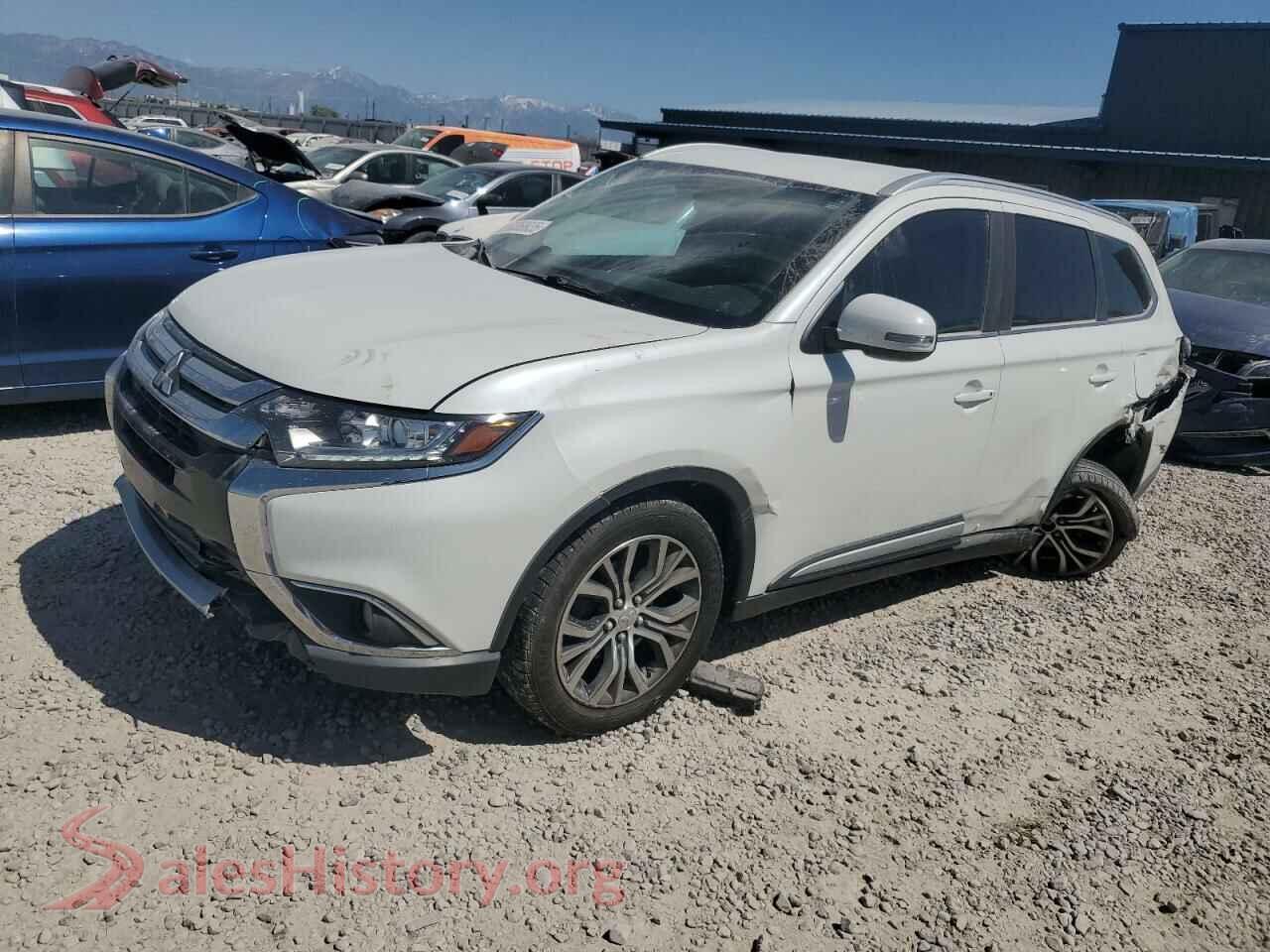 2018 MITSUBISHI OUTLANDER — VIN JA4AZ3A39JZ064176