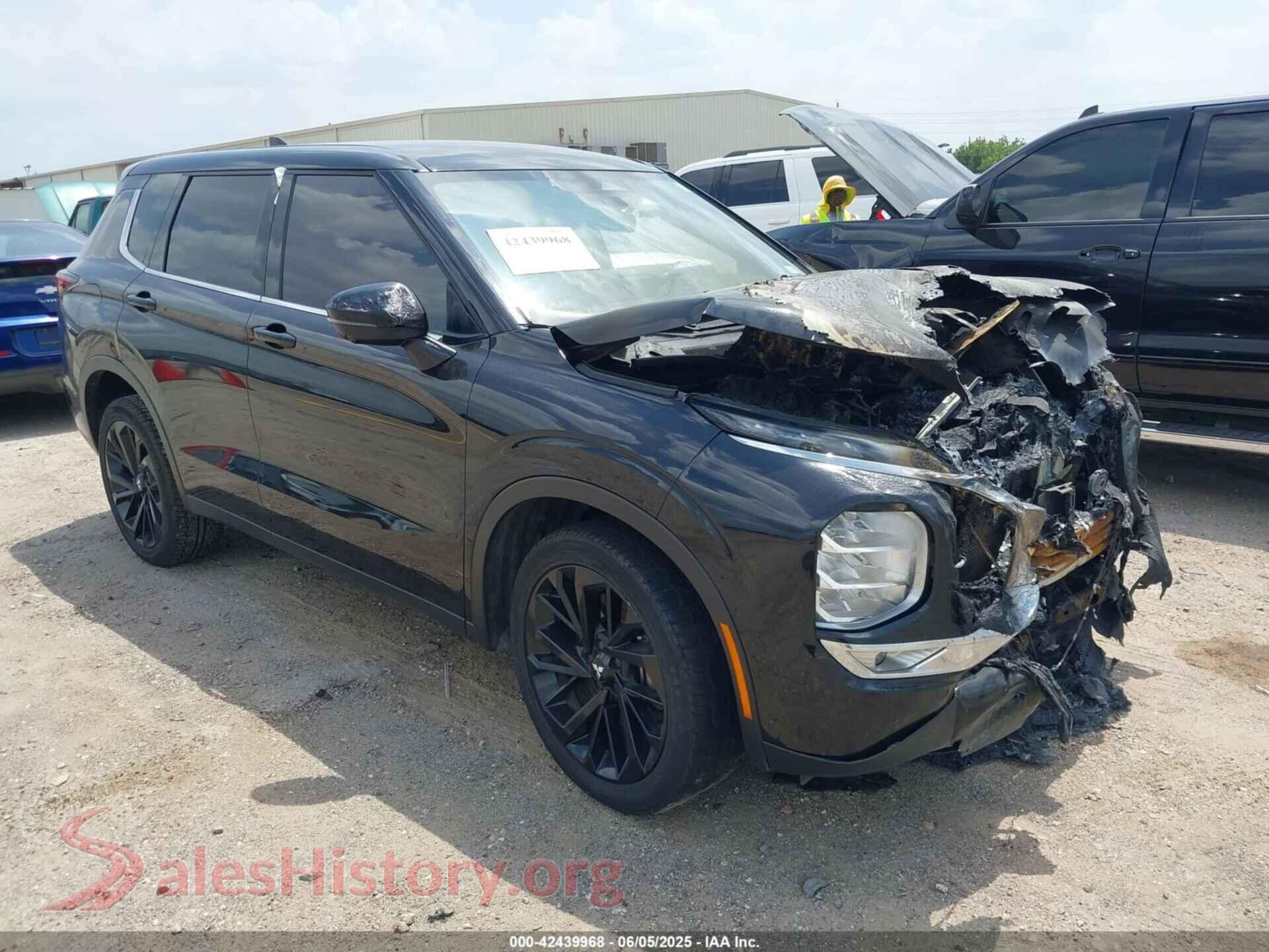 2024 MITSUBISHI OUTLANDER — VIN JA4J3VA8XRZ004752